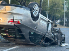 Volcadura en la Calzada Zaragoza deja una persona lesionada