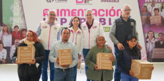 SMDIF entrega despensas a familias del sur de Puebla