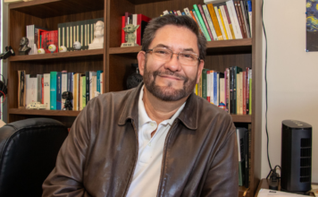 IBERO Puebla explica implicaciones de empleos laborales decembrinos