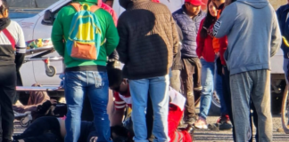 Hombre muere tras choque entre motocicleta y camioneta en Tepeaca