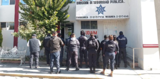Policías de Tepatlaxco de Hidalgo inician paro por presunta falta de pagos