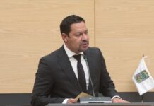 Proponen iniciativa para garantizar seguridad digital de menores