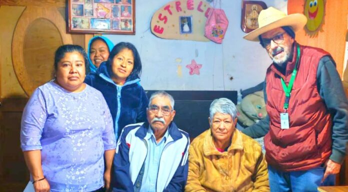 Continúan apoyando a grupos vulnerables en Texmelucan