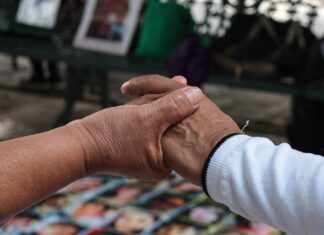 Buscan reconocer a madres y padres buscadores como defensores de DDHH