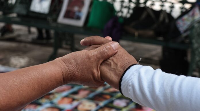 Buscan reconocer a madres y padres buscadores como defensores de DDHH