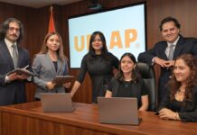 Equipo UDLAP recibe doble reconocimiento en competencia de arbitraje comercial