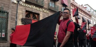 Sindicatos marchan en apoyo a trabajadores del Monte de Piedad