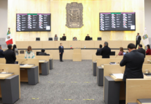 Critican al PAN por querer politizar el Congreso de Puebla