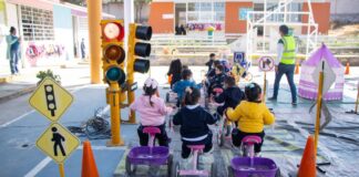 Fomentan educación vial de niños poblanos con “Parque Vial Móvil”