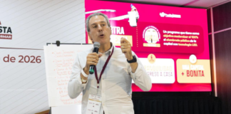 Pepe Chedraui expone “Puebla Brilla” en capacitación nacional de Morena