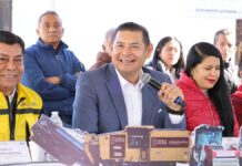 Armenta supervisa pavimentación de la 12 Oriente; con 90% de avance