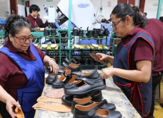 Puebla invita a migrantes poblanos a invertir en proyectos económicos locales