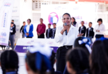 Lupita Cuautle reconoce a estudiantes destacados de primaria