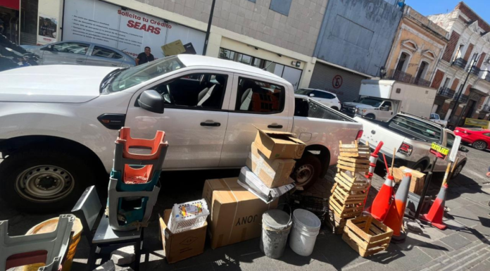 Mantienen operativo contra apartado ilegal de lugares en Puebla capital