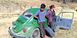 Detienen a hombre y mujer por robo de autopartes en Texmelucan