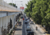 Camioneta choca tras recibir disparos en el bulevar Hermanos Serdán
