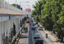 Camioneta choca tras recibir disparos en el bulevar Hermanos Serdán