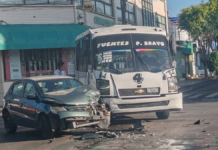 Choque entre automóvil y Ruta 4 deja lesionados en El Carmen