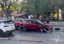 Choque múltiple provoca caos vial en el bulevar 5 de Mayo
