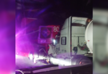 Choque entre pipas y autobús cierra la autopista México–Tuxpan