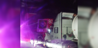 Choque entre pipas y autobús cierra la autopista México–Tuxpan