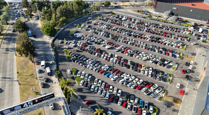 PVEM propone dos horas gratis de estacionamiento en Puebla