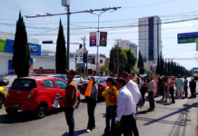 Vecinos y comerciantes se manifiestan contra ciclovía en Calzada Zavaleta
