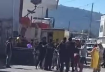 Evitan linchamiento de presunto ladrón de motocicleta en Amozoc