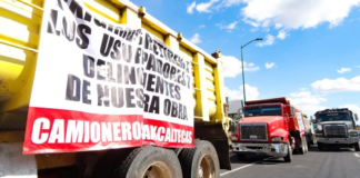 Bloquean la autopista Puebla-Tlaxcala por protesta laboral