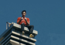 Escalan rascacielos de 500 metros en Taiwán sin arnés ni cuerdas