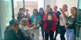 SMDIF San Pedro Cholula realiza taller de rompope para mujeres