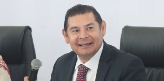 Armenta pide a universidades vincularse con sectores productivos