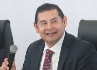 Armenta pide a universidades vincularse con sectores productivos