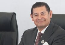 Armenta ofrece respaldo total a Emilio tras homicidio de sus padres