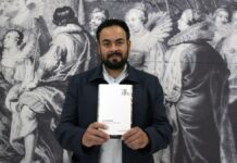 Alí Calderón, académico BUAP, recibe Premio Iberoamericano de Poesía