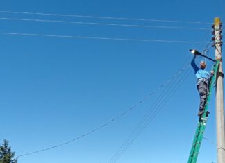 Zacatlán avanza en programa de alumbrado público en comunidades