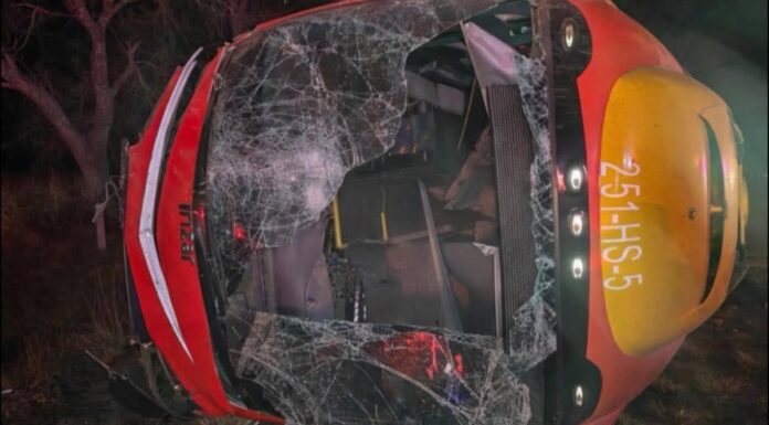 Autobús vuelca en la Teziutlán–Virreyes; deja al menos 9 lesionados