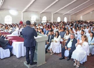 Omar Muñoz encabeza ceremonia de 50 matrimonios colectivos en Cuautlancingo