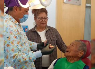 SMDIF de Cuautlancingo restaura salud bucal a adulto mayor