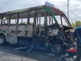 Hubo seis bloqueos carreteros y tres incendios este domingo en Puebla