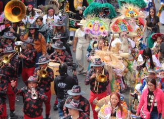 Más de 15 mil personas disfrutan del Carnaval en San Pedro Cholula