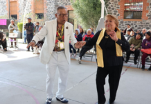 Casa del Abue festeja su vigésimo aniversario con música y danzón