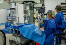 Suman 138 cirugías de cataratas en Puebla capital con “Iluminando Miradas”