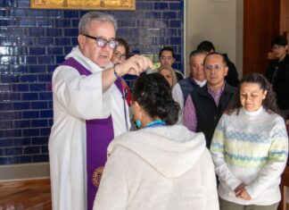 En Puebla, más de 3 mil iglesias abren sus puertas para Miércoles de Ceniza