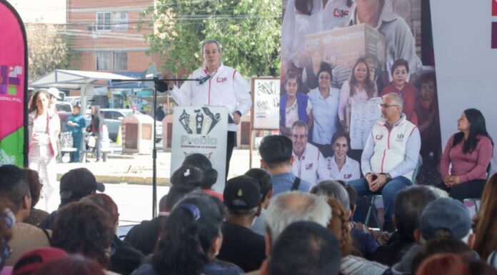 Pepe Chedraui y SMDIF entregan más de 7 mil despensas en Agua Santa