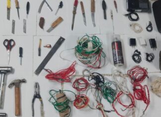 SSP asegura armas y teléfonos en penales de Puebla y Huauchinango