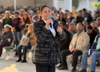 Laura Artemisa entrega escuela rehabilitada en Ciénega Larga