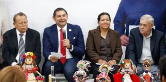 Armenta entrega cheques del Programa Migrante Emprende por 3 mdp