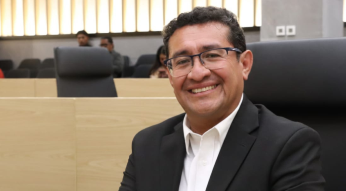 Pável Gaspar propone enfoque territorial en la planeación educativa