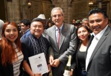 Pepe Chedraui entrega 72 certificados “Hecho en México” a negocios en Puebla capital